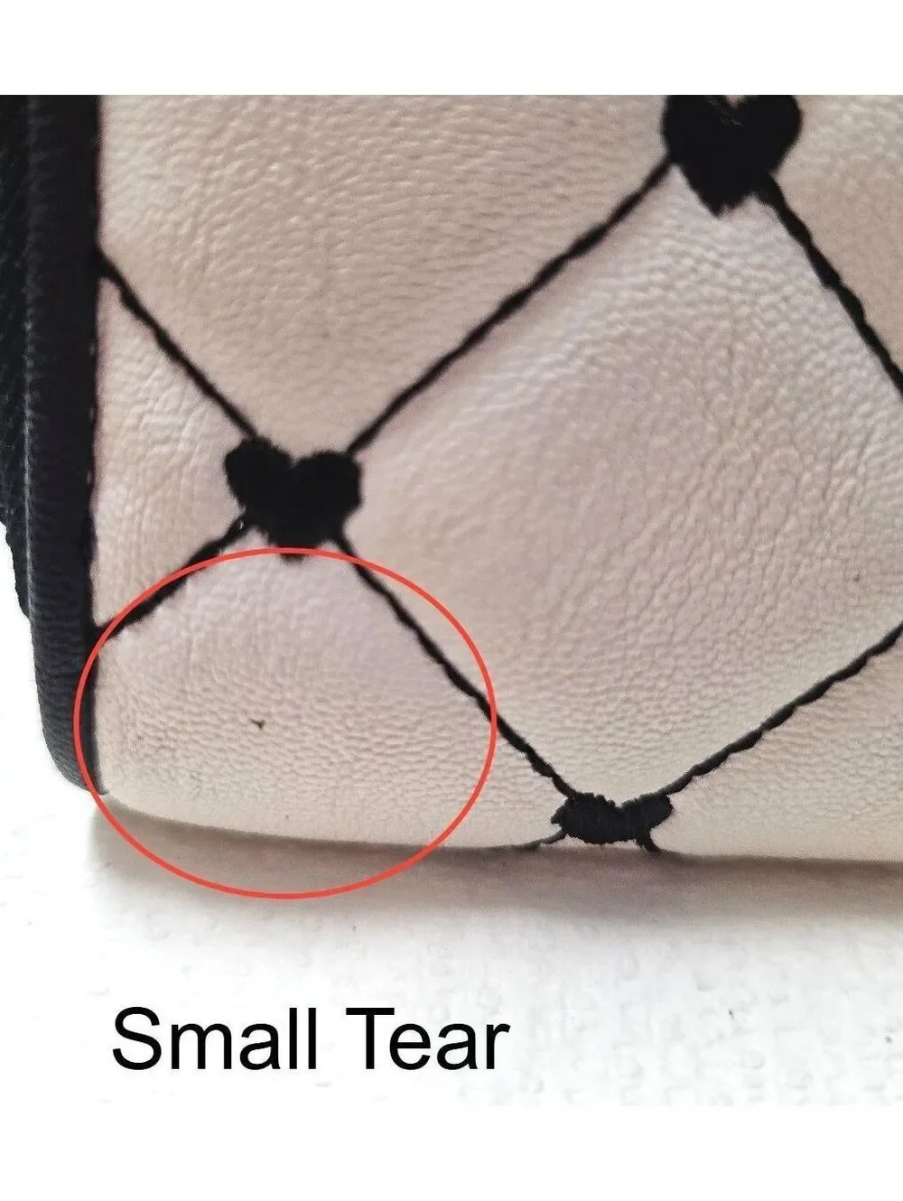 Luv Betsey Quilted Mini Wallet White/Black Hearts Zip Around – Read Flaws